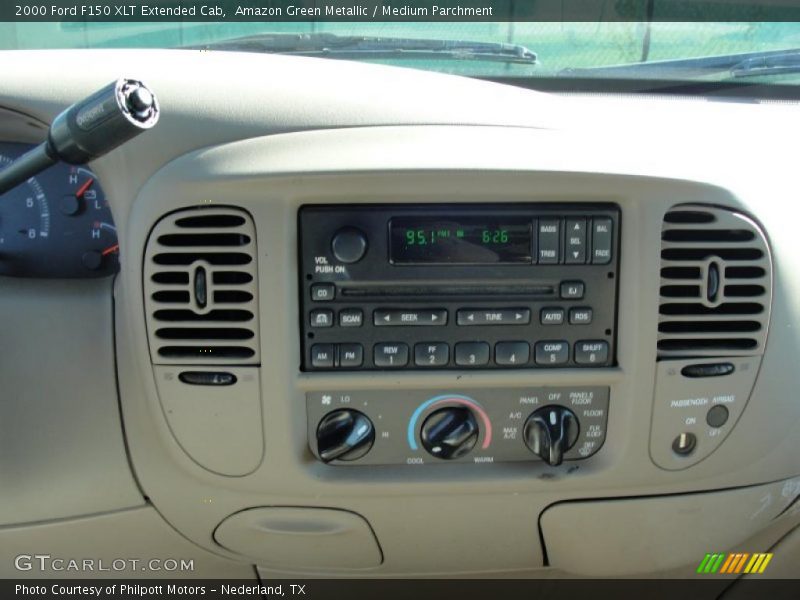 Controls of 2000 F150 XLT Extended Cab