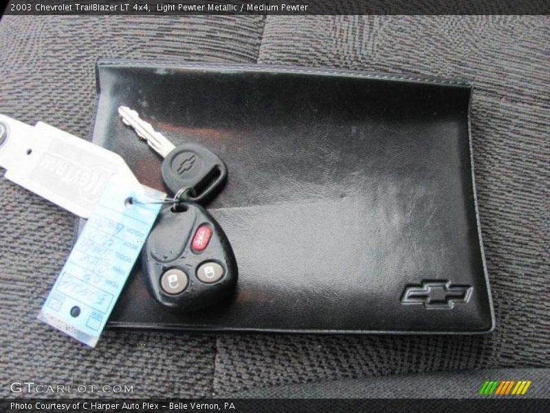 Light Pewter Metallic / Medium Pewter 2003 Chevrolet TrailBlazer LT 4x4