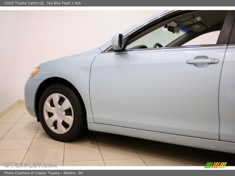 Sky Blue Pearl / Ash 2009 Toyota Camry LE