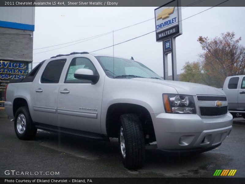 Sheer Silver Metallic / Ebony 2011 Chevrolet Avalanche LS 4x4