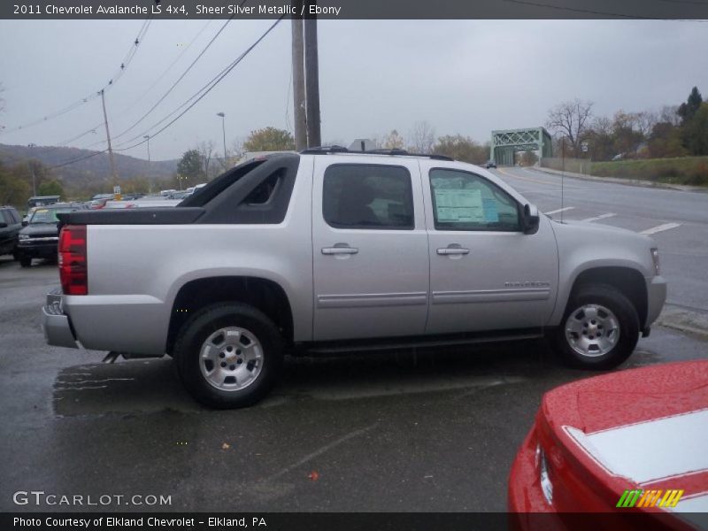 Sheer Silver Metallic / Ebony 2011 Chevrolet Avalanche LS 4x4