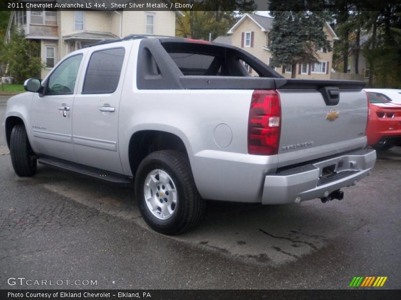 Sheer Silver Metallic / Ebony 2011 Chevrolet Avalanche LS 4x4