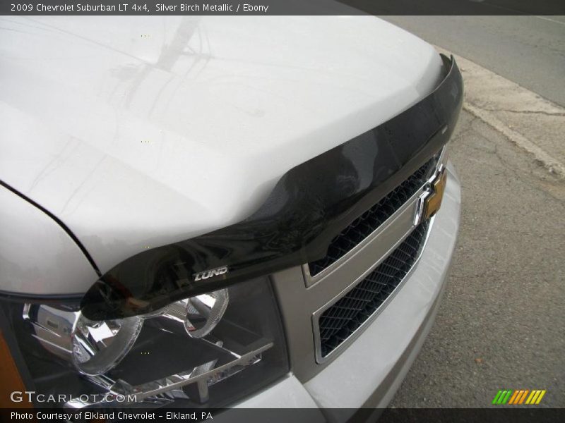Silver Birch Metallic / Ebony 2009 Chevrolet Suburban LT 4x4