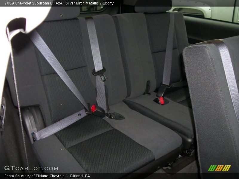 Silver Birch Metallic / Ebony 2009 Chevrolet Suburban LT 4x4