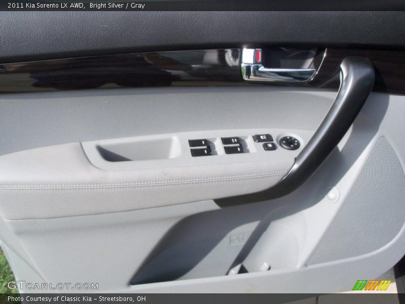  2011 Sorento LX AWD Gray Interior