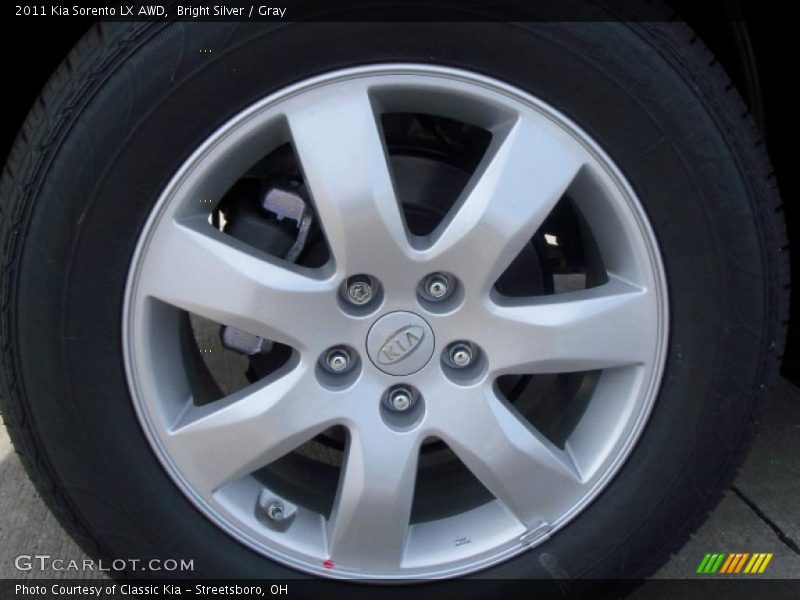  2011 Sorento LX AWD Wheel