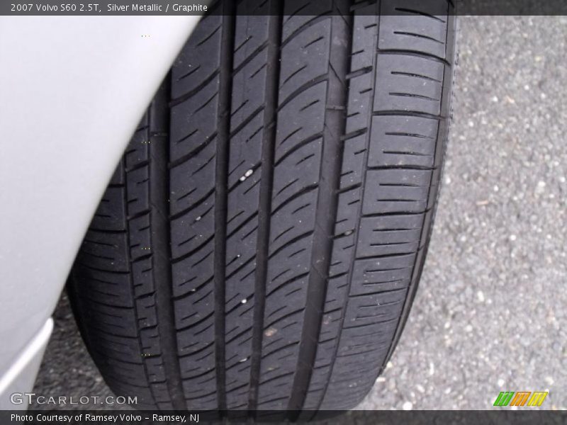 Silver Metallic / Graphite 2007 Volvo S60 2.5T