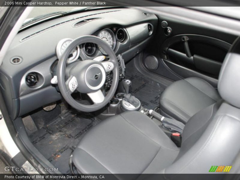 Pepper White / Panther Black 2006 Mini Cooper Hardtop