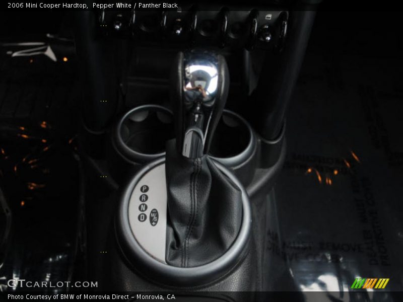 Pepper White / Panther Black 2006 Mini Cooper Hardtop