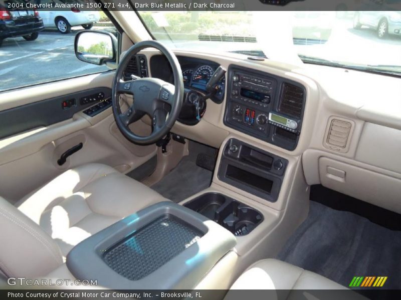 Dark Blue Metallic / Dark Charcoal 2004 Chevrolet Avalanche 1500 Z71 4x4