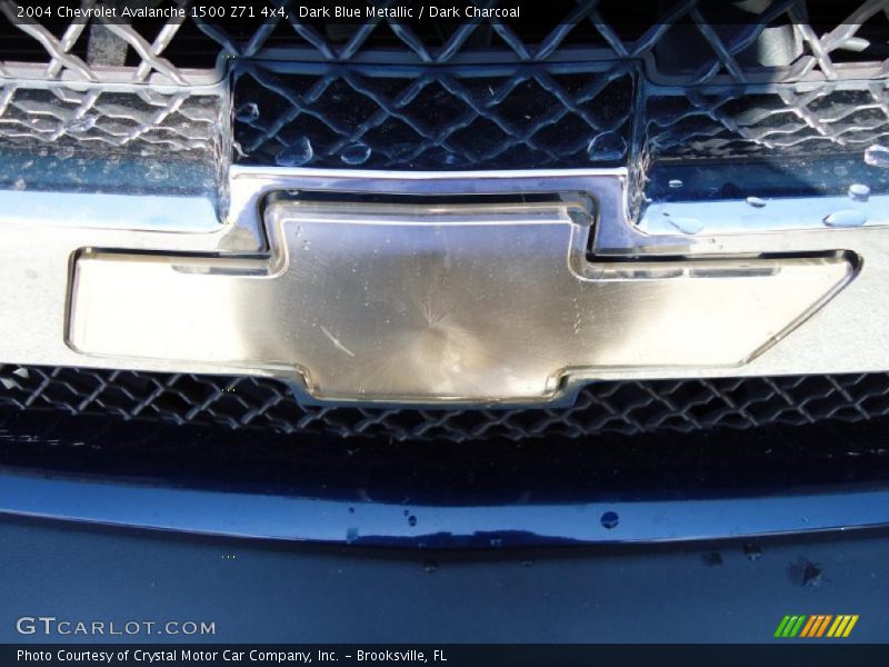 Dark Blue Metallic / Dark Charcoal 2004 Chevrolet Avalanche 1500 Z71 4x4