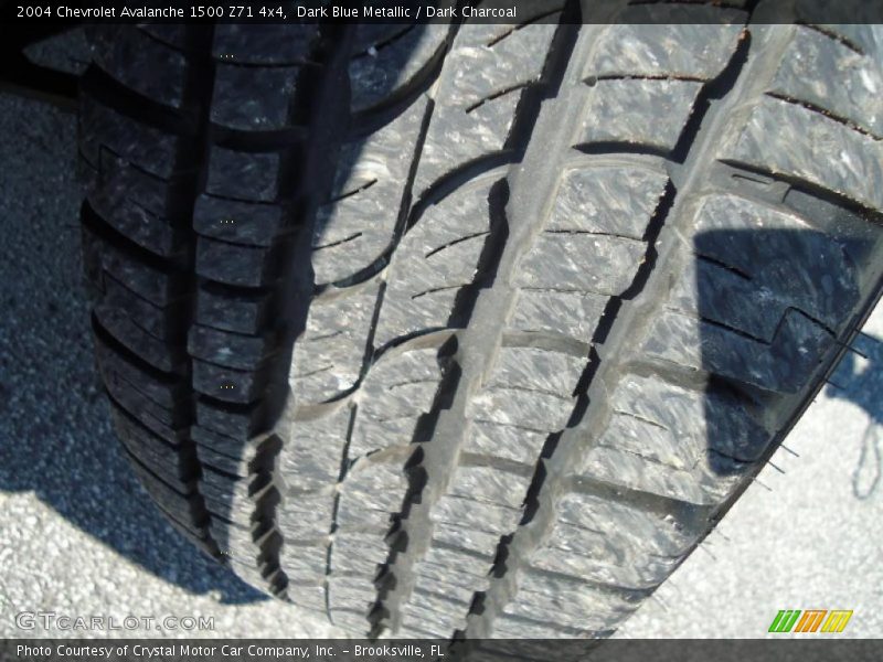 Dark Blue Metallic / Dark Charcoal 2004 Chevrolet Avalanche 1500 Z71 4x4