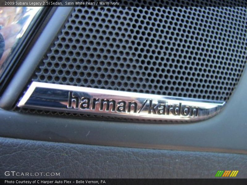 Satin White Pearl / Warm Ivory 2009 Subaru Legacy 2.5i Sedan