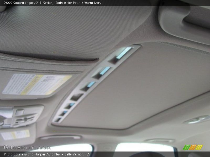 Satin White Pearl / Warm Ivory 2009 Subaru Legacy 2.5i Sedan