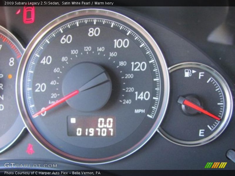 Satin White Pearl / Warm Ivory 2009 Subaru Legacy 2.5i Sedan