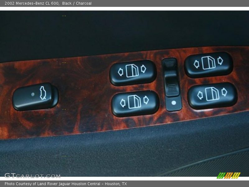 Controls of 2002 CL 600