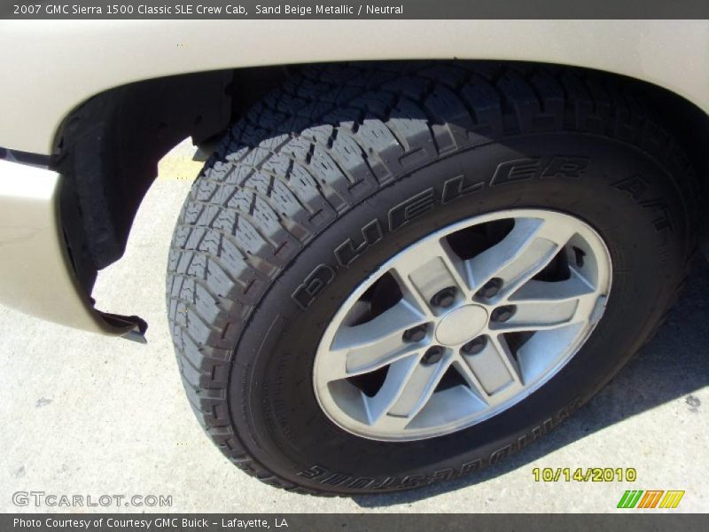 Sand Beige Metallic / Neutral 2007 GMC Sierra 1500 Classic SLE Crew Cab