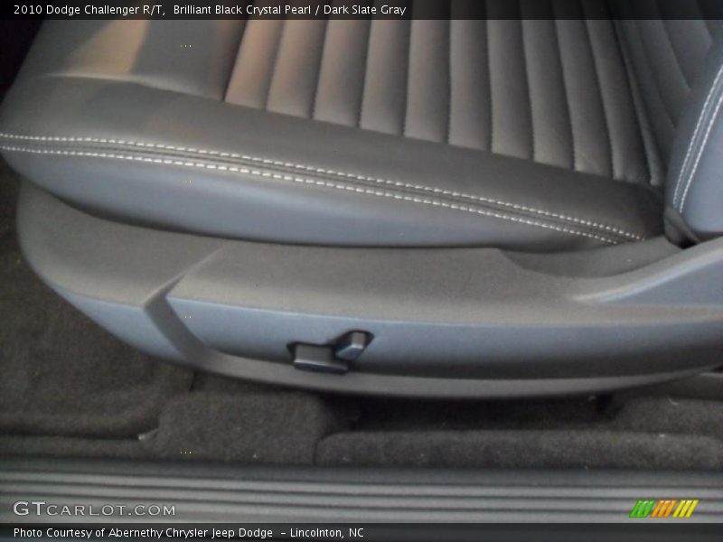 Brilliant Black Crystal Pearl / Dark Slate Gray 2010 Dodge Challenger R/T