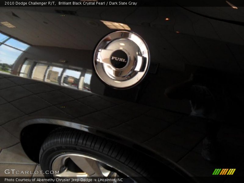 Brilliant Black Crystal Pearl / Dark Slate Gray 2010 Dodge Challenger R/T