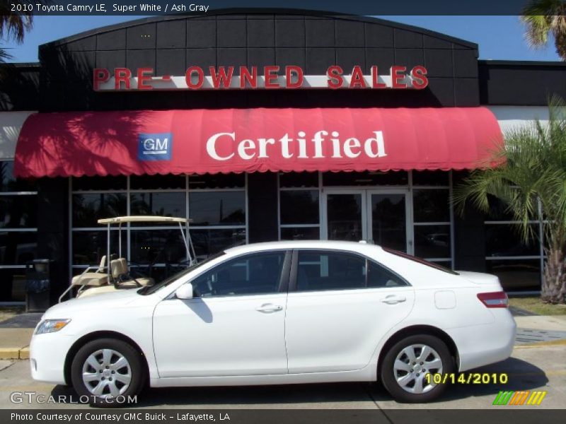 Super White / Ash Gray 2010 Toyota Camry LE