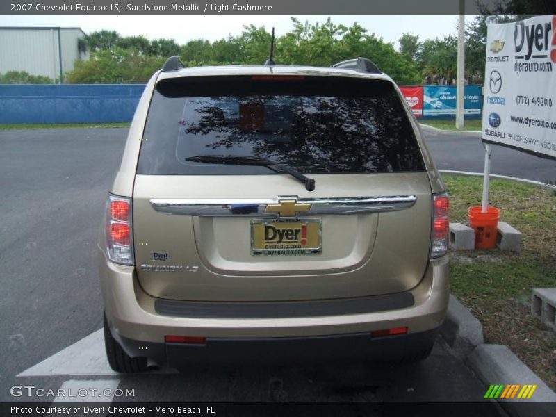 Sandstone Metallic / Light Cashmere 2007 Chevrolet Equinox LS