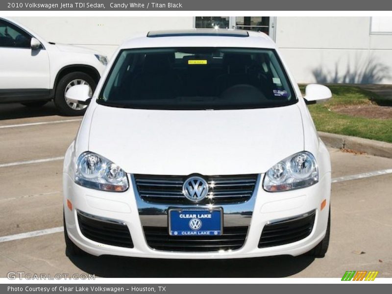 Candy White / Titan Black 2010 Volkswagen Jetta TDI Sedan