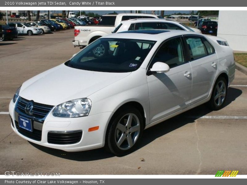 Candy White / Titan Black 2010 Volkswagen Jetta TDI Sedan
