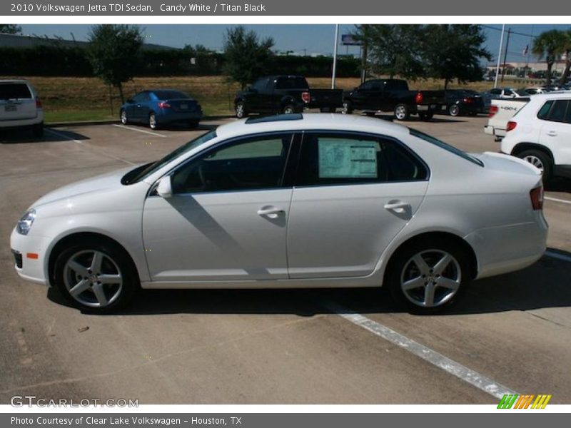 Candy White / Titan Black 2010 Volkswagen Jetta TDI Sedan