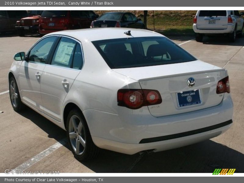 Candy White / Titan Black 2010 Volkswagen Jetta TDI Sedan
