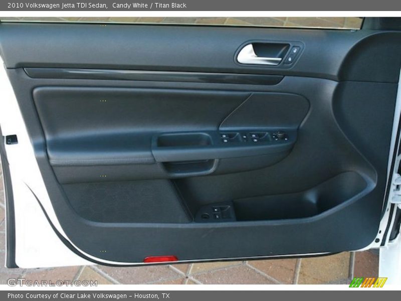 Candy White / Titan Black 2010 Volkswagen Jetta TDI Sedan