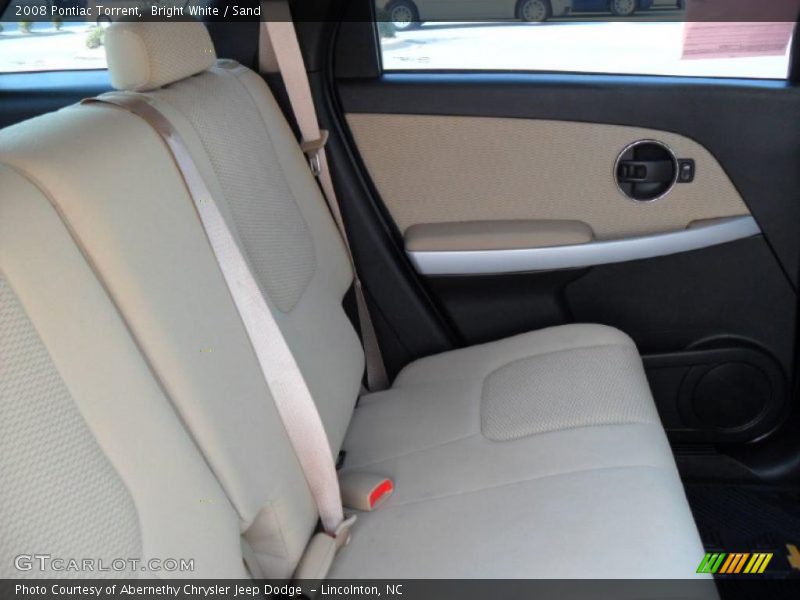 Bright White / Sand 2008 Pontiac Torrent