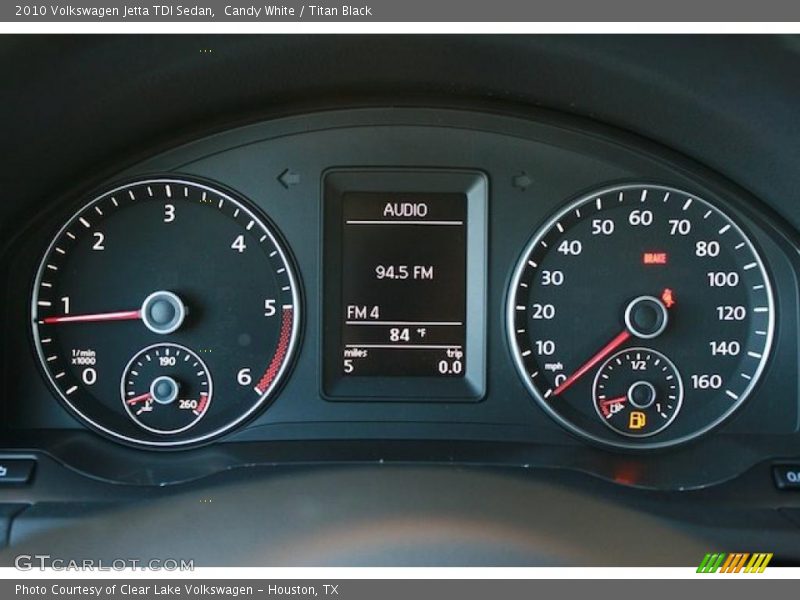 Candy White / Titan Black 2010 Volkswagen Jetta TDI Sedan