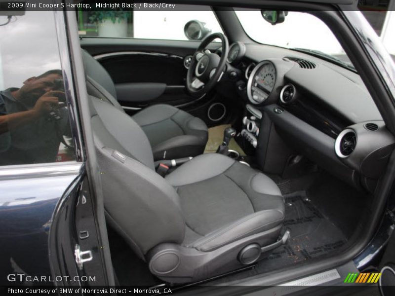 Midnight Black / Black/Grey 2009 Mini Cooper S Hardtop