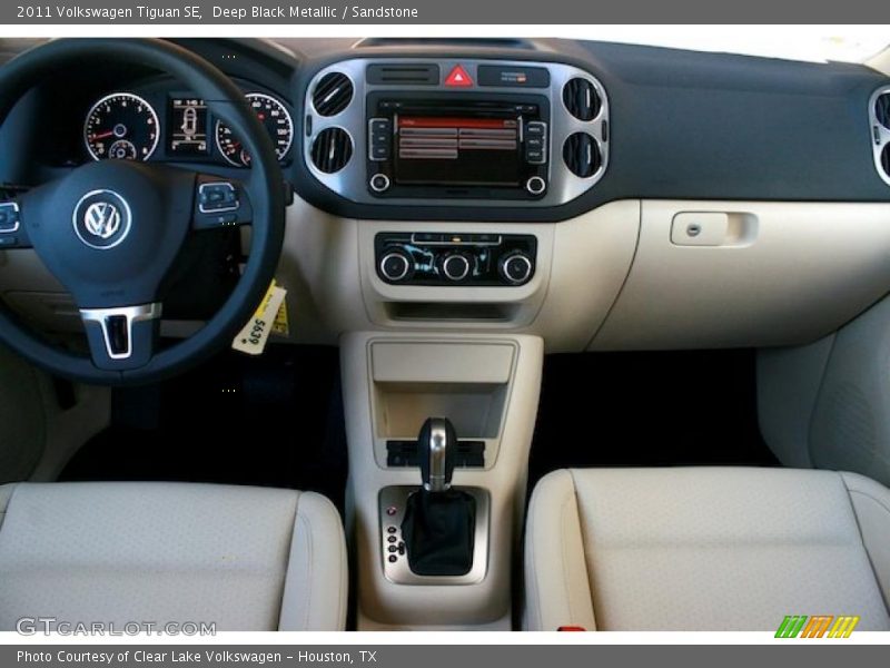  2011 Tiguan SE Sandstone Interior