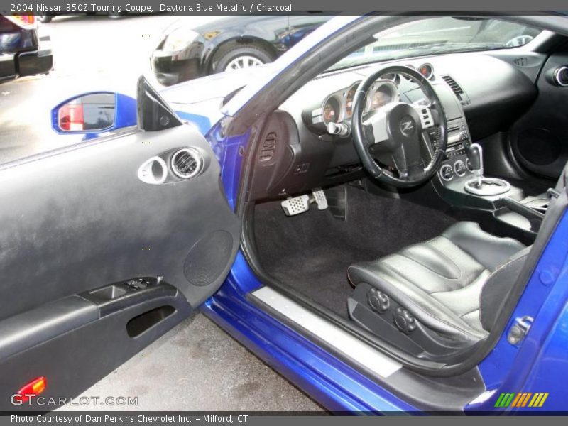 Daytona Blue Metallic / Charcoal 2004 Nissan 350Z Touring Coupe