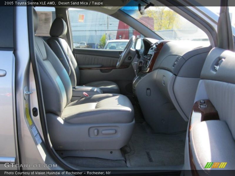 Desert Sand Mica / Taupe 2005 Toyota Sienna XLE AWD