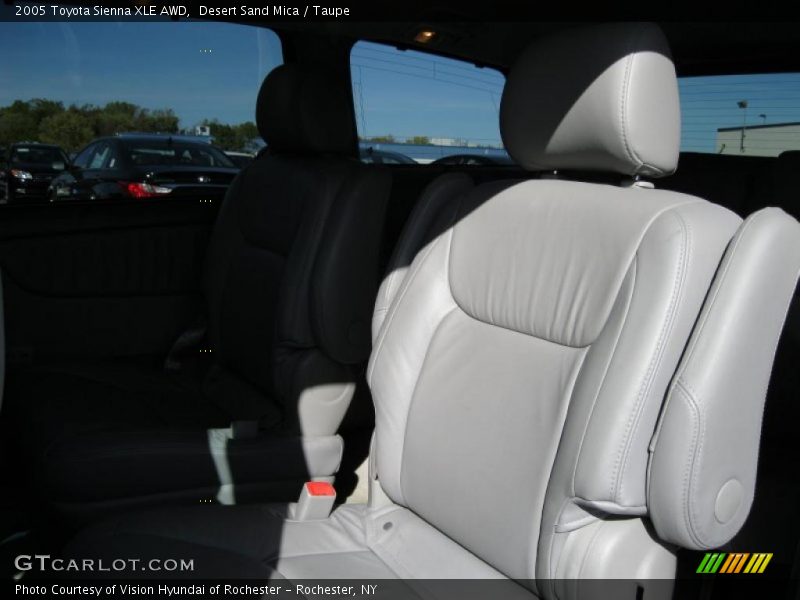 Desert Sand Mica / Taupe 2005 Toyota Sienna XLE AWD