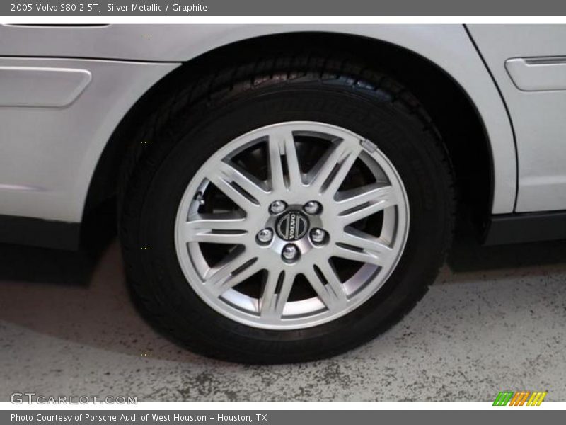 Silver Metallic / Graphite 2005 Volvo S80 2.5T