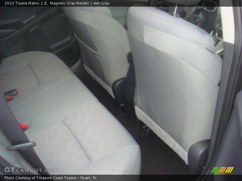 Magnetic Gray Metallic / Ash Gray 2010 Toyota Matrix 1.8