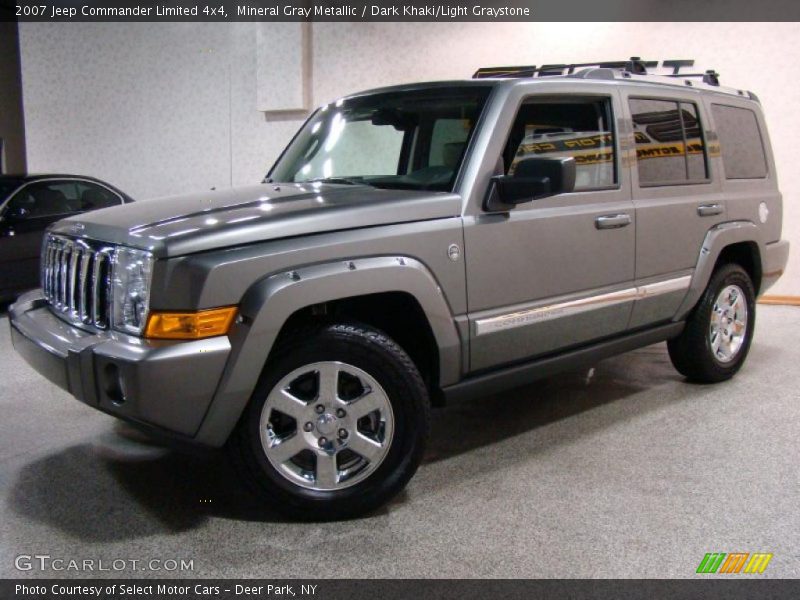 Mineral Gray Metallic / Dark Khaki/Light Graystone 2007 Jeep Commander Limited 4x4