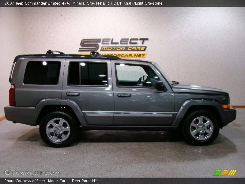 Mineral Gray Metallic / Dark Khaki/Light Graystone 2007 Jeep Commander Limited 4x4