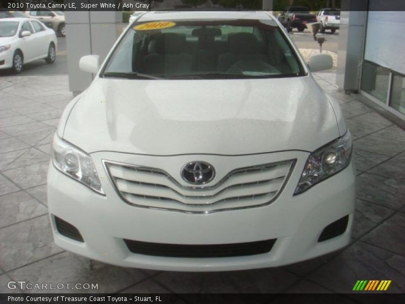 Super White / Ash Gray 2010 Toyota Camry LE