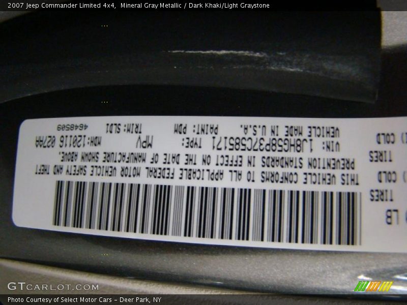 Mineral Gray Metallic / Dark Khaki/Light Graystone 2007 Jeep Commander Limited 4x4