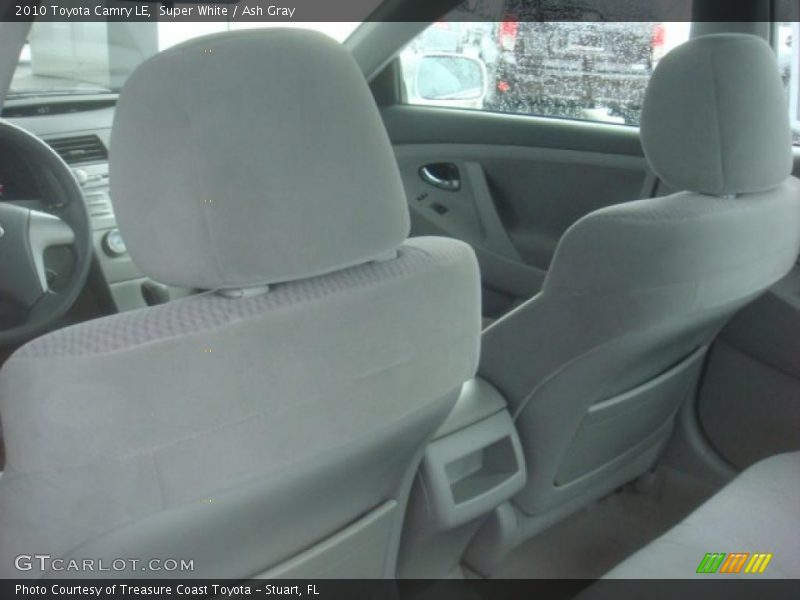 Super White / Ash Gray 2010 Toyota Camry LE