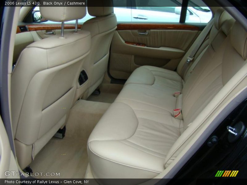 Black Onyx / Cashmere 2006 Lexus LS 430