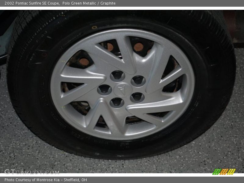  2002 Sunfire SE Coupe Wheel