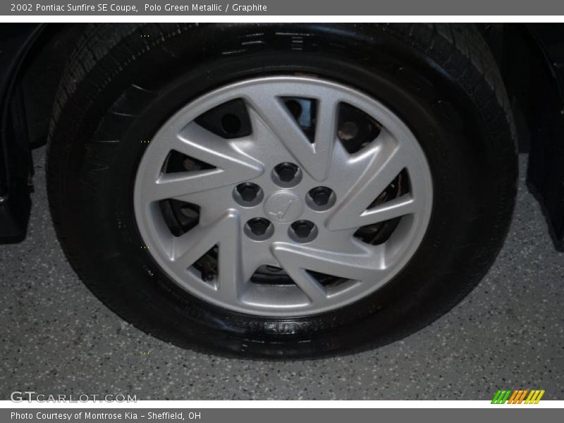  2002 Sunfire SE Coupe Wheel