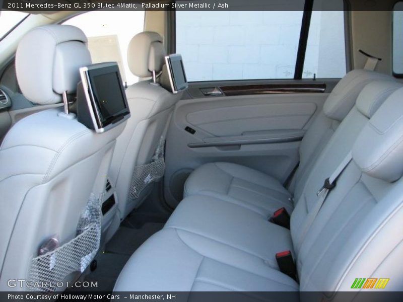  2011 GL 350 Blutec 4Matic Ash Interior