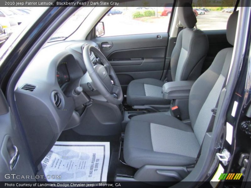  2010 Patriot Latitude Dark Slate Gray Interior