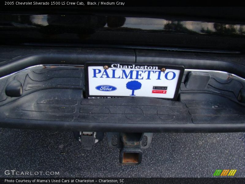 Black / Medium Gray 2005 Chevrolet Silverado 1500 LS Crew Cab